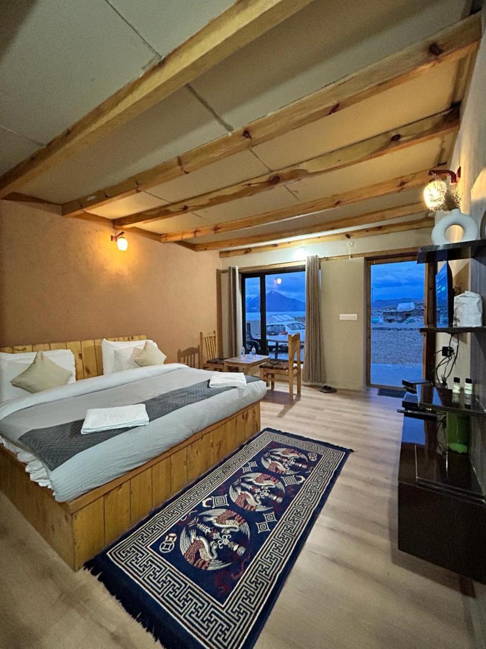 Mystic Pangong Hotel Spangmik ภายนอก รูปภาพ